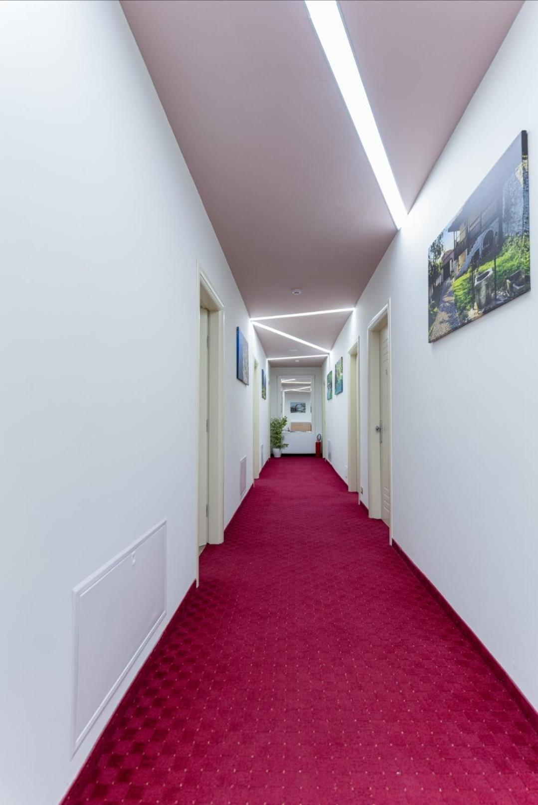 Alko Hotel Шкодер Экстерьер фото