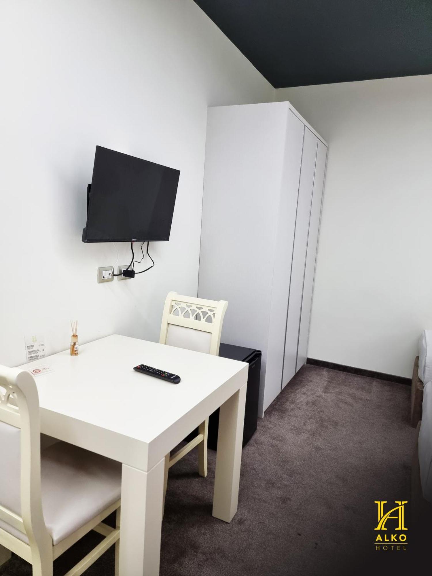 Alko Hotel Шкодер Экстерьер фото